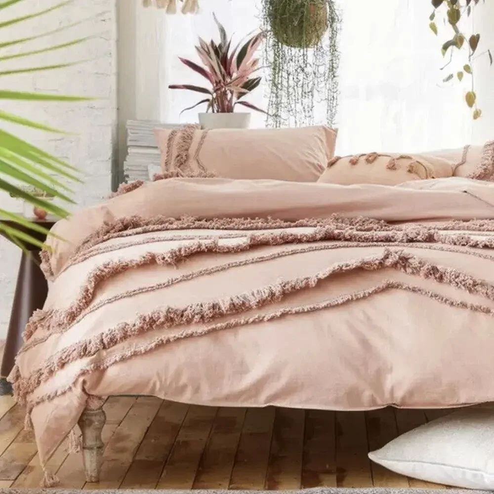 Urban Outfitters Flaunt Tufted Duvet Cover Queen - New